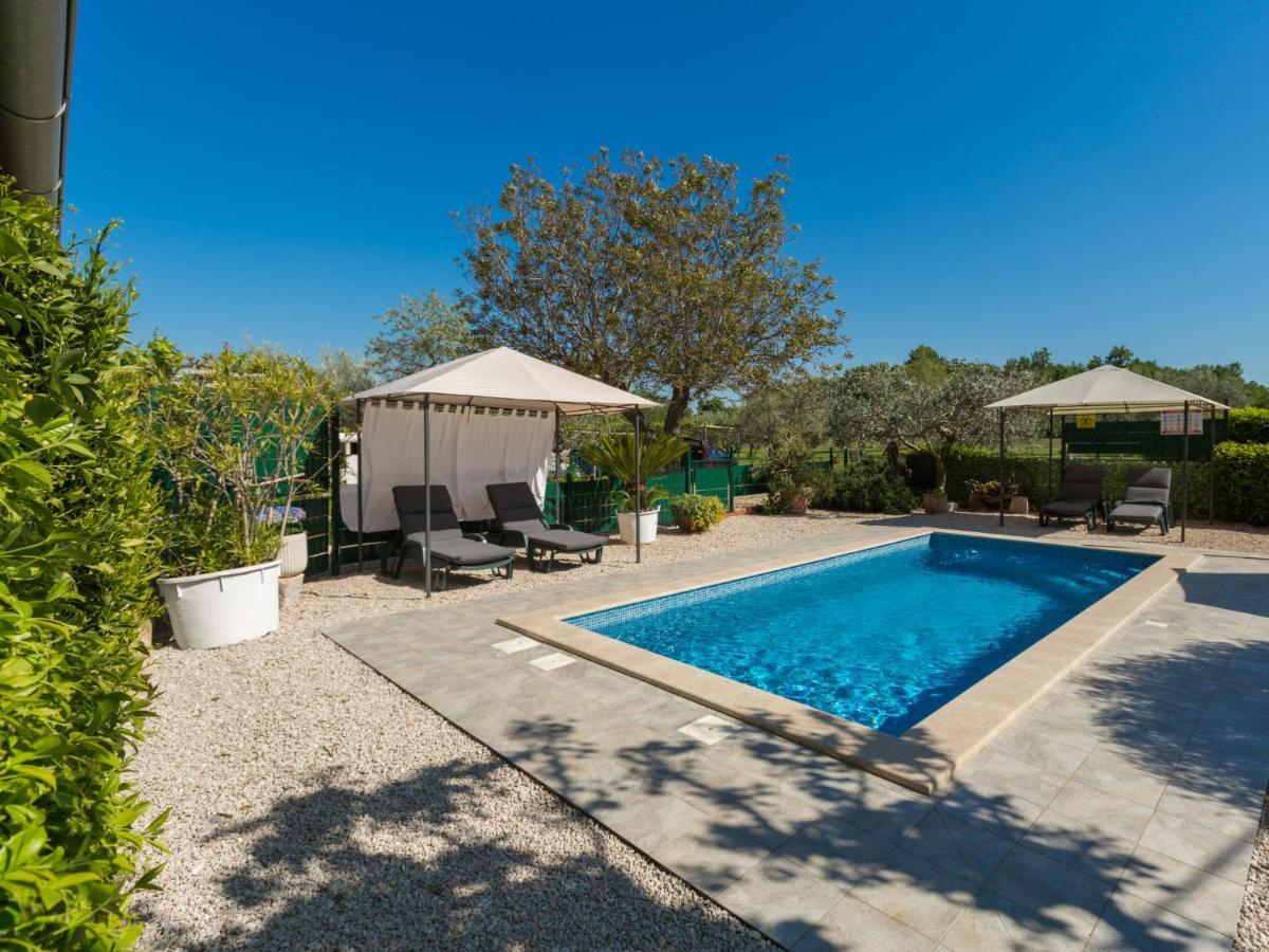 Holiday Home Villa Lucky Brtonigla Exterior foto
